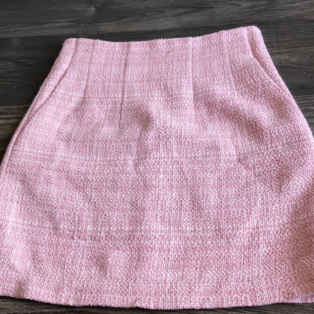 Aritzia Babaton Kinsley Skirt Pink Mini Tweed 4 95888 - Picture 4 of 12